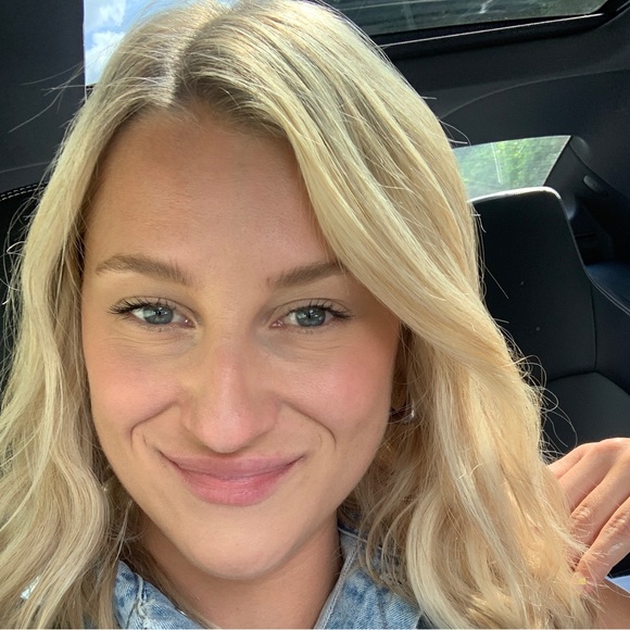 Meet your Posher, Cher - Picture 1 of 1